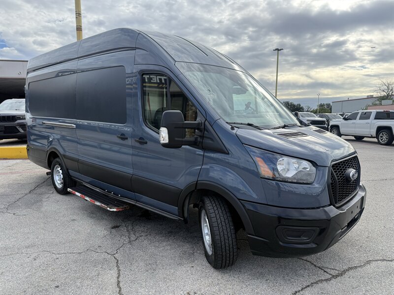 2021 Ford Transit 250 - Photo 3 - Arlington, TX 76011