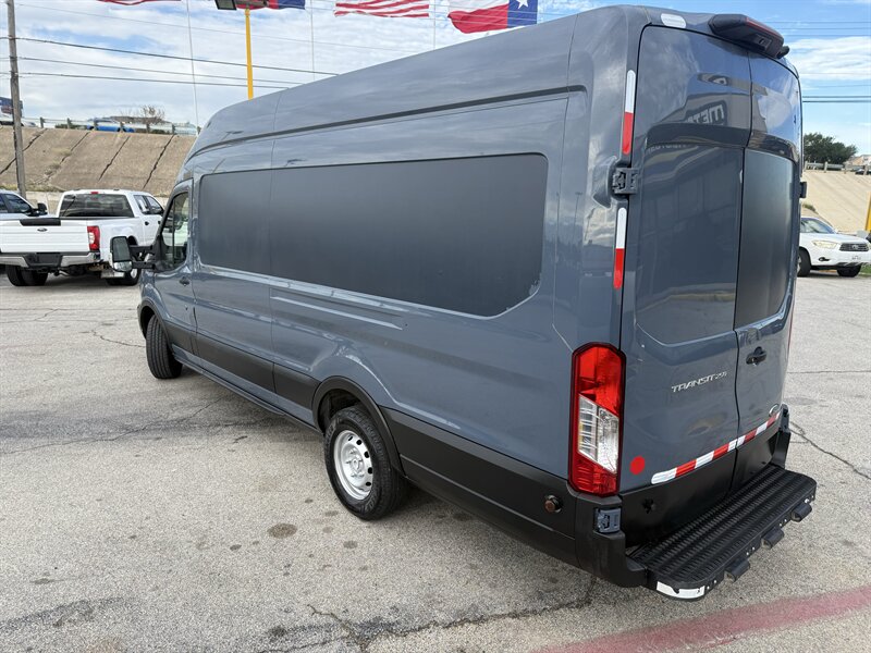 2021 Ford Transit 250 - Photo 8 - Arlington, TX 76011