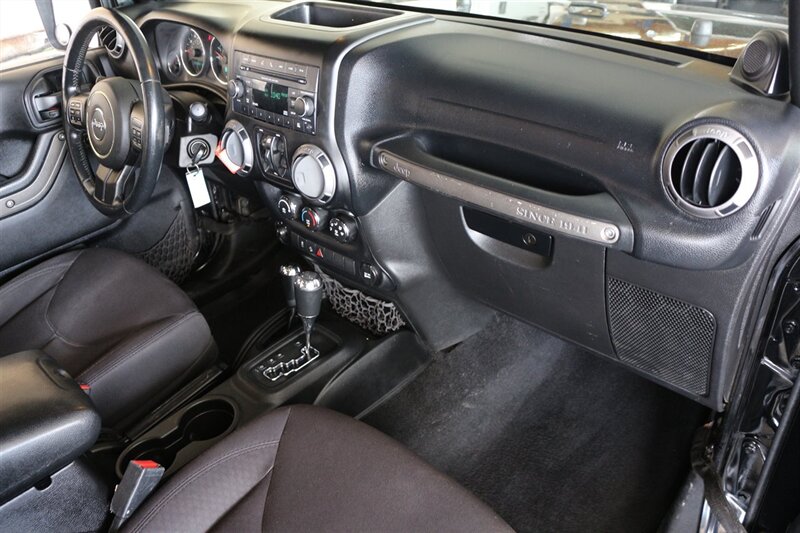2014 Jeep Wrangler Sport S - Photo 35 - Arlington, TX 76011