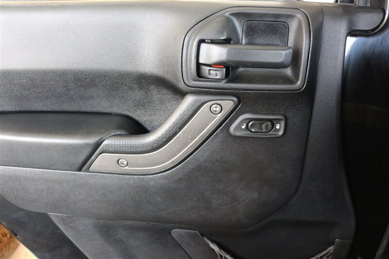 2014 Jeep Wrangler Sport S - Photo 29 - Arlington, TX 76011