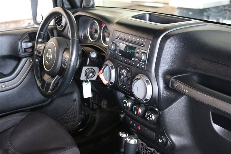 2014 Jeep Wrangler Sport S - Photo 36 - Arlington, TX 76011