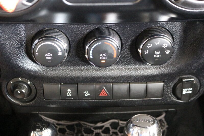 2014 Jeep Wrangler Sport S - Photo 24 - Arlington, TX 76011
