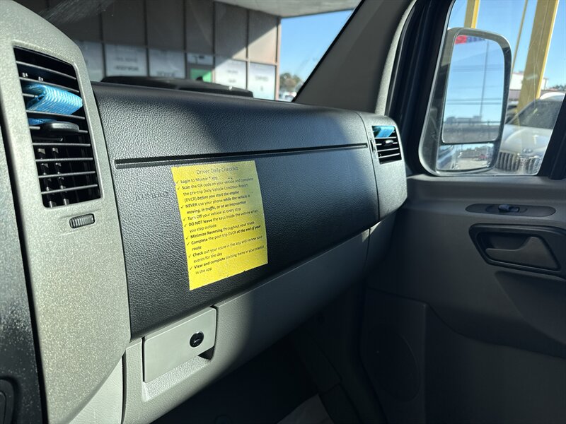 2018 Mercedes-Benz Sprinter Worker 2500 - Photo 23 - Arlington, TX 76011