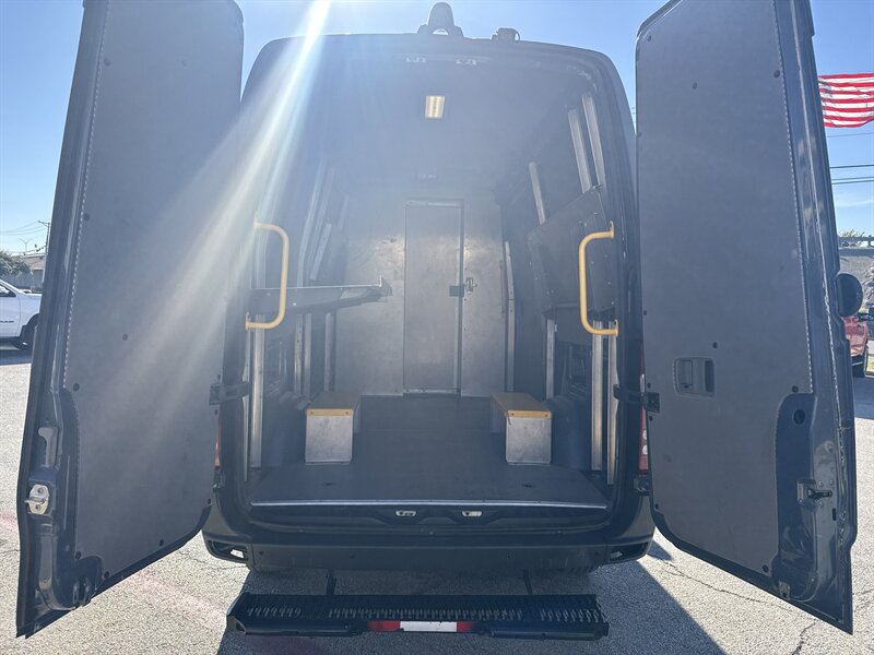 2018 Mercedes-Benz Sprinter Worker 2500 - Photo 7 - Arlington, TX 76011