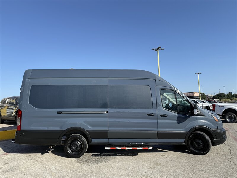 2021 Ford Transit 250 - Photo 4 - Arlington, TX 76011