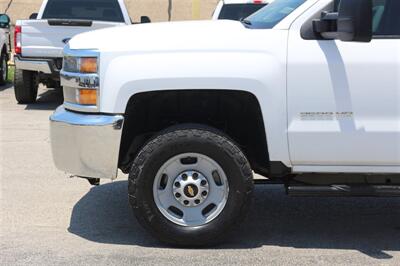 2019 Chevrolet Silverado 2500 Work Truck   - Photo 11 - Arlington, TX 76011