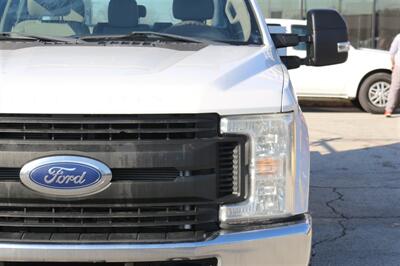 2017 Ford F-350 XL   - Photo 14 - Arlington, TX 76011