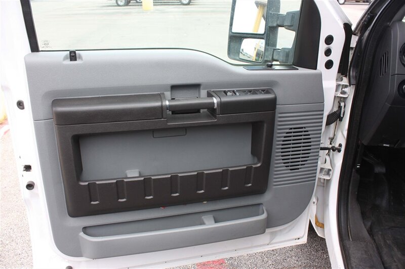 2015 Ford F-250 Super Duty XL - Photo 8 - Arlington, TX 76011