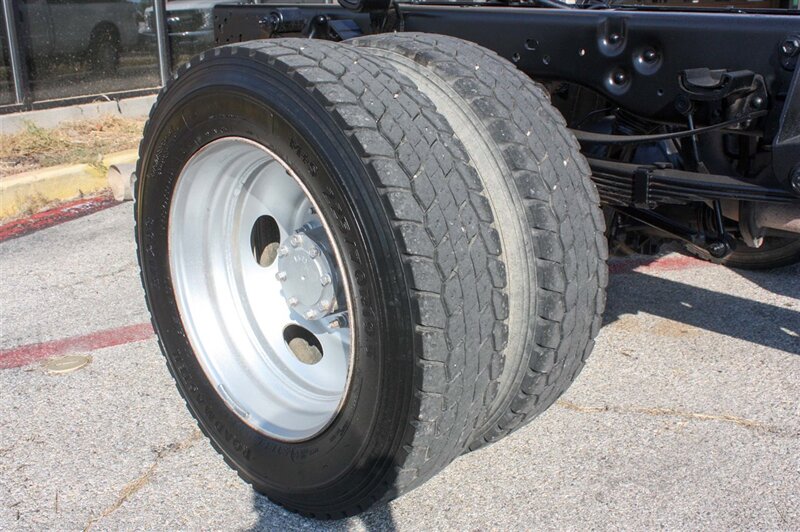 2015 FORD F550 XL - Photo 37 - Arlington, TX 76011