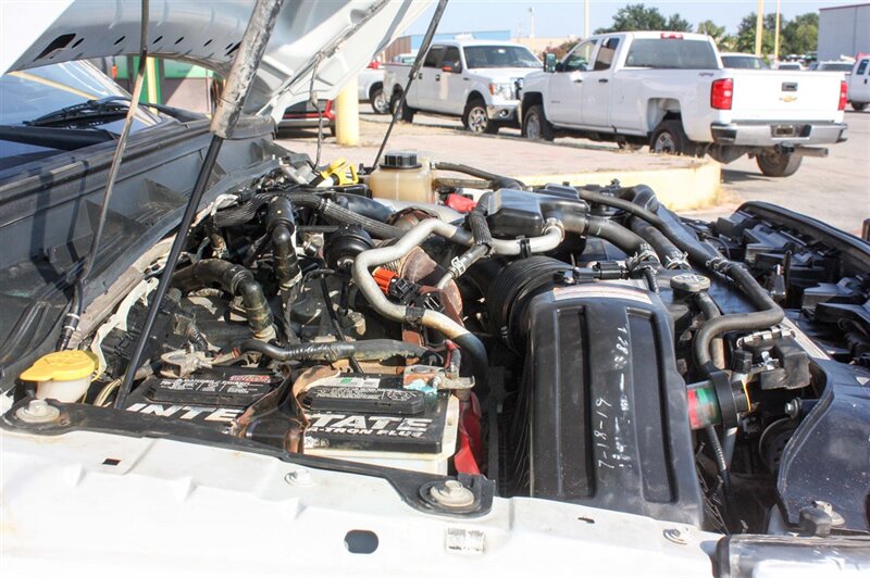 2015 FORD F550 XL - Photo 34 - Arlington, TX 76011