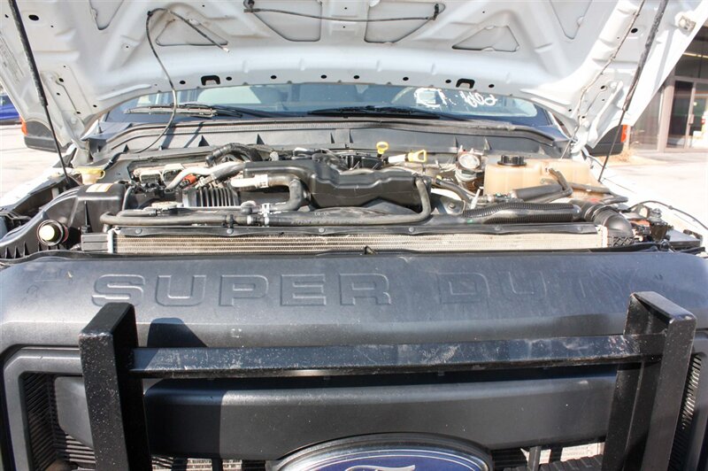 2015 FORD F550 XL - Photo 33 - Arlington, TX 76011