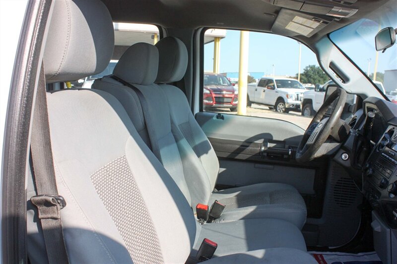 2015 FORD F550 XL - Photo 21 - Arlington, TX 76011