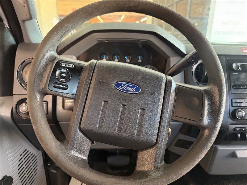 2012 Ford F-450 Super Duty Crane - Photo 17 - Arlington, TX 76011