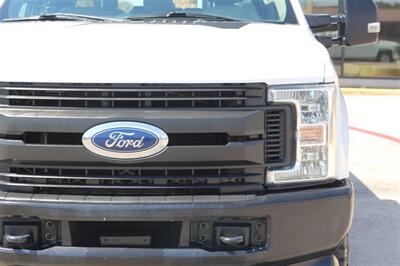 2018 Ford F-250 XL   - Photo 9 - Arlington, TX 76011