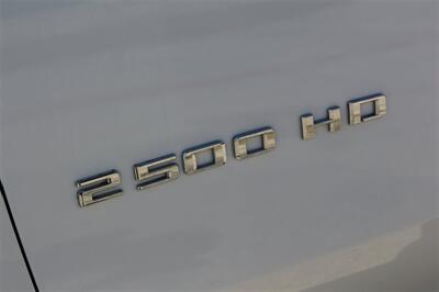 2021 Chevrolet Silverado 2500 LTZ   - Photo 15 - Arlington, TX 76011