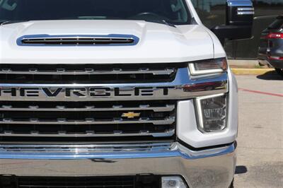 2021 Chevrolet Silverado 2500 LTZ   - Photo 13 - Arlington, TX 76011