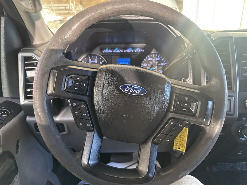 2019 Ford F-250 XL - Photo 23 - Arlington, TX 76011