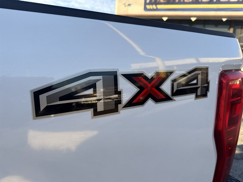 2019 Ford F-250 XL - Photo 13 - Arlington, TX 76011