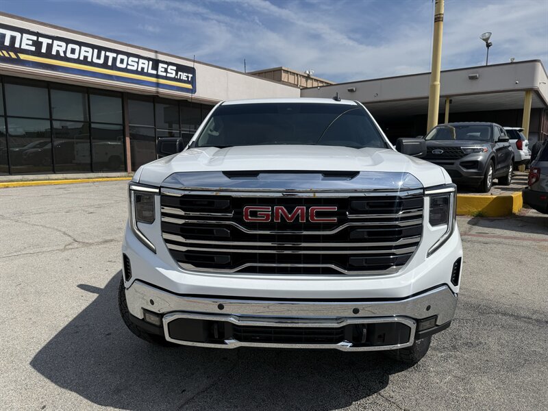 2024 GMC Sierra 1500 Pro - Photo 2 - Arlington, TX 76011