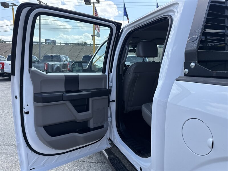 2020 Ford F-150 XLT - Photo 15 - Arlington, TX 76011