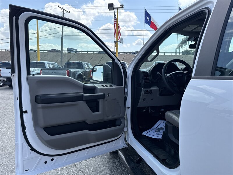2020 Ford F-150 XLT - Photo 13 - Arlington, TX 76011