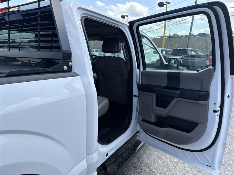 2020 Ford F-150 XLT - Photo 19 - Arlington, TX 76011