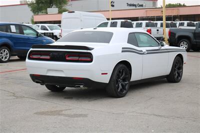 2020 Dodge Challenger SXT   - Photo 9 - Arlington, TX 76011