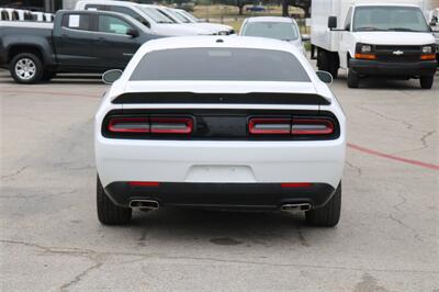 2020 Dodge Challenger SXT   - Photo 8 - Arlington, TX 76011