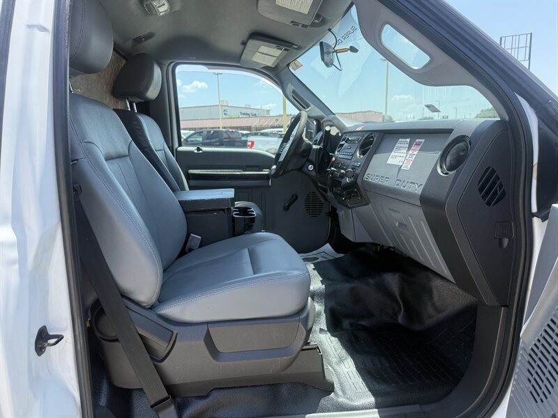 2012 Ford F-450 Super Duty - Photo 14 - Arlington, TX 76011