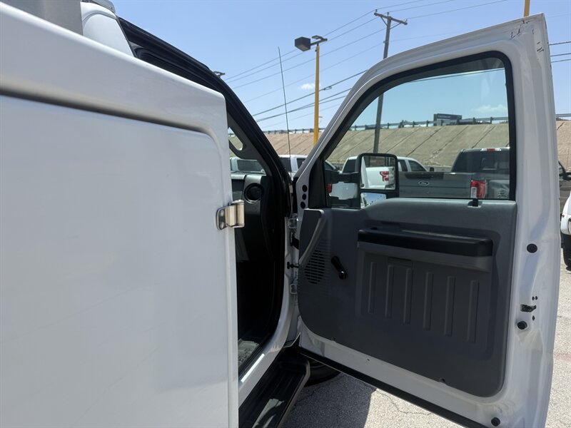 2012 Ford F-450 Super Duty - Photo 13 - Arlington, TX 76011