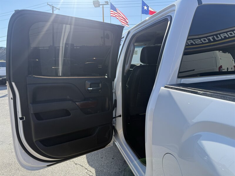 2018 GMC Sierra 1500 SLT - Photo 14 - Arlington, TX 76011