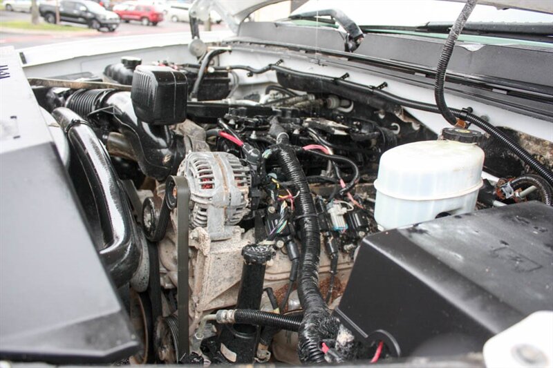 2012 Chevrolet Silverado 2500HD Work Truck - Photo 35 - Arlington, TX 76011