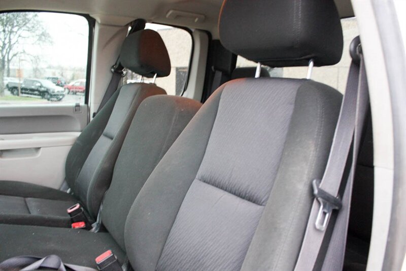 2012 Chevrolet Silverado 2500HD Work Truck - Photo 17 - Arlington, TX 76011