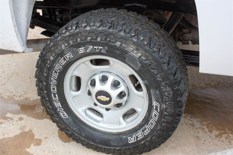 2012 Chevrolet Silverado 2500HD Work Truck - Photo 39 - Arlington, TX 76011