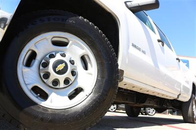 2017 Chevrolet Silverado 2500 Work Truck   - Photo 2 - Arlington, TX 76011