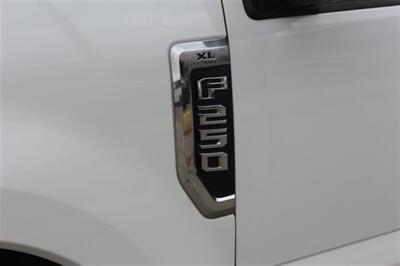 2019 Ford F-250 XL   - Photo 15 - Arlington, TX 76011