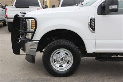 2019 Ford F-250 XL   - Photo 14 - Arlington, TX 76011