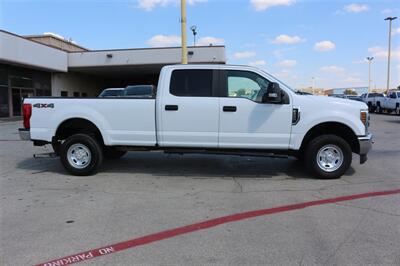 2019 Ford F-250 XL   - Photo 10 - Arlington, TX 76011