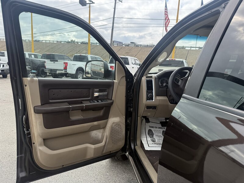 2010 Dodge Ram 3500 SLT - Photo 12 - Arlington, TX 76011