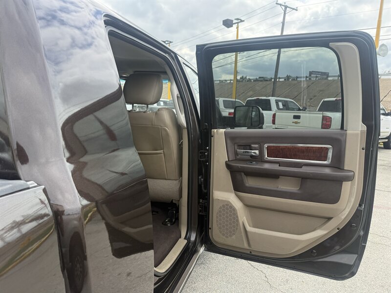 2010 Dodge Ram 3500 SLT - Photo 18 - Arlington, TX 76011