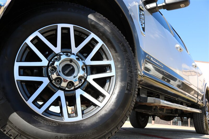 2019 Ford F-250 Lariat - Photo 2 - Arlington, TX 76011