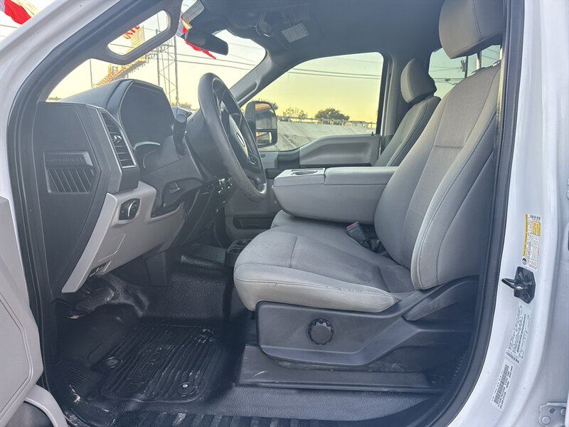 2021 Ford F-250 XL - Photo 15 - Arlington, TX 76011