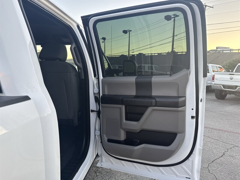 2021 Ford F-250 XL - Photo 20 - Arlington, TX 76011