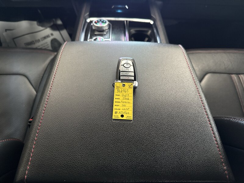 2023 Ford Expedition MAX Limited - Photo 39 - Arlington, TX 76011
