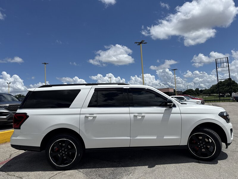 2023 Ford Expedition MAX Limited - Photo 4 - Arlington, TX 76011