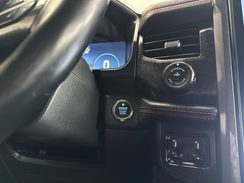2023 Ford Expedition MAX Limited - Photo 24 - Arlington, TX 76011