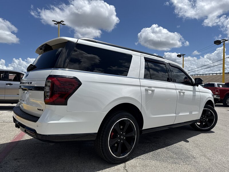 2023 Ford Expedition MAX Limited - Photo 5 - Arlington, TX 76011
