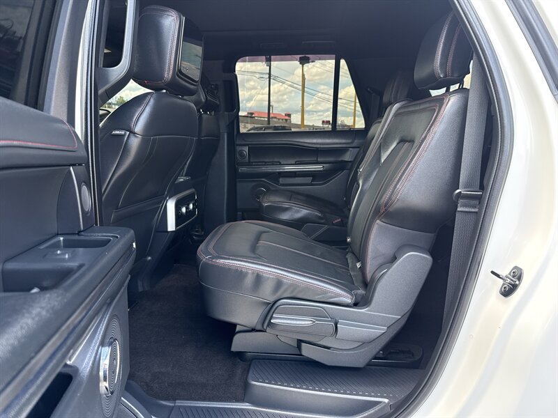 2023 Ford Expedition MAX Limited - Photo 15 - Arlington, TX 76011