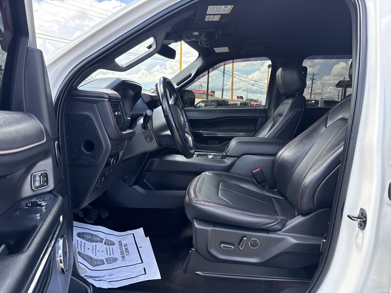 2023 Ford Expedition MAX Limited - Photo 14 - Arlington, TX 76011