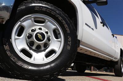 2015 Chevrolet Silverado 2500 Work Truck   - Photo 2 - Arlington, TX 76011